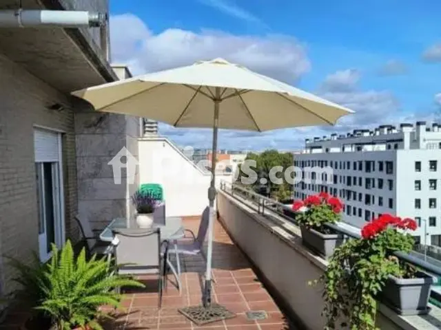 Ático en venta en Calle del Obispo Rafael Torija