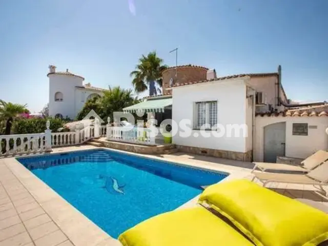 Chalet en venta en Carrer del Segre, Empuriabrava (Castelló d'Empúries) de 1.380.000 €