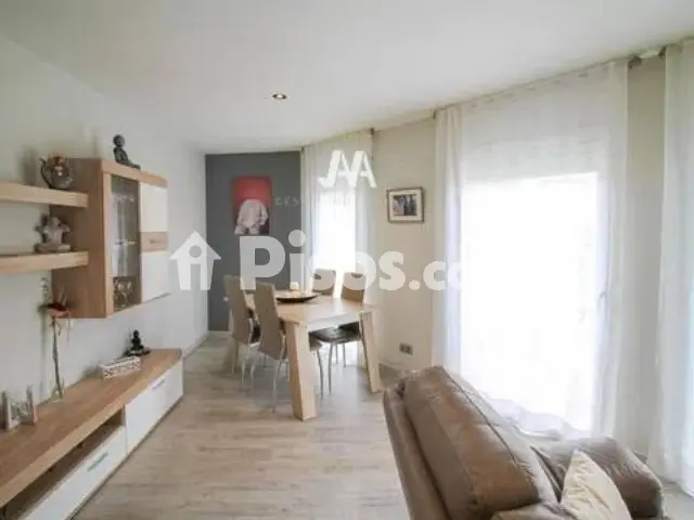 Piso en venta en Centre en Centre por 200.000 €