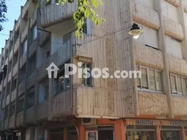 Piso en venta en Plaza de Santa Maria
