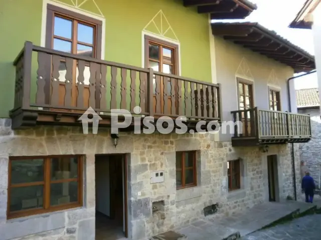 Chalet en alquiler en Cabrales, Cabrales de 650 €<span>/mes</span>