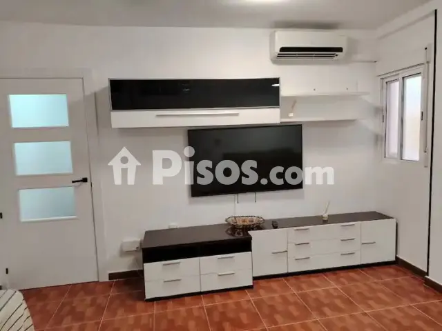 Piso en alquiler en Calle de la Corredera de San Marcos, Centro (Linares) de 600 €<span>/mes</span>