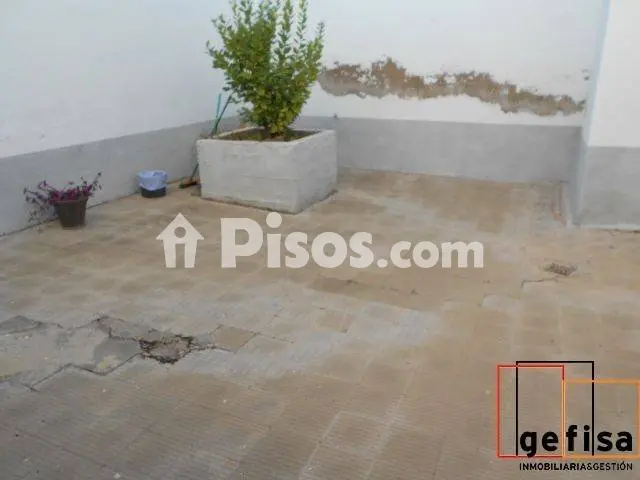 Casa adosada en venta en Valdepeñas