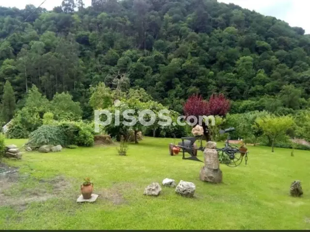 Casa rústica en venta en Corvera de Toranzo, Corvera de Toranzo de 63.000 €