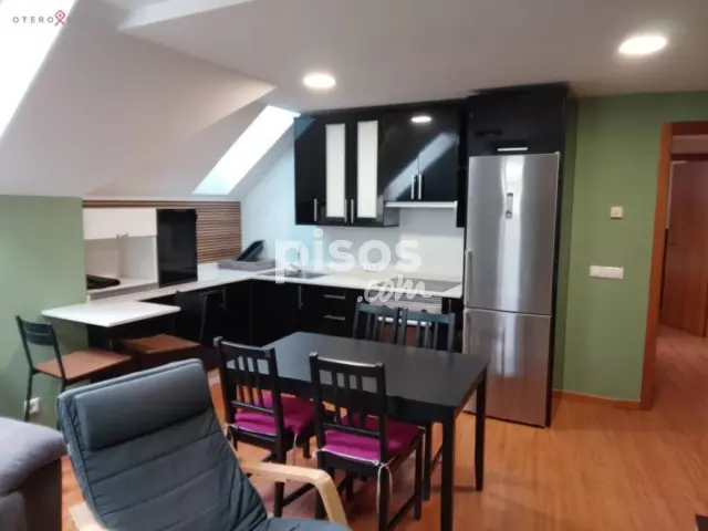 Piso en alquiler en Bertamiráns, Bertamiráns (Ames) de 750 €<span>/mes</span>