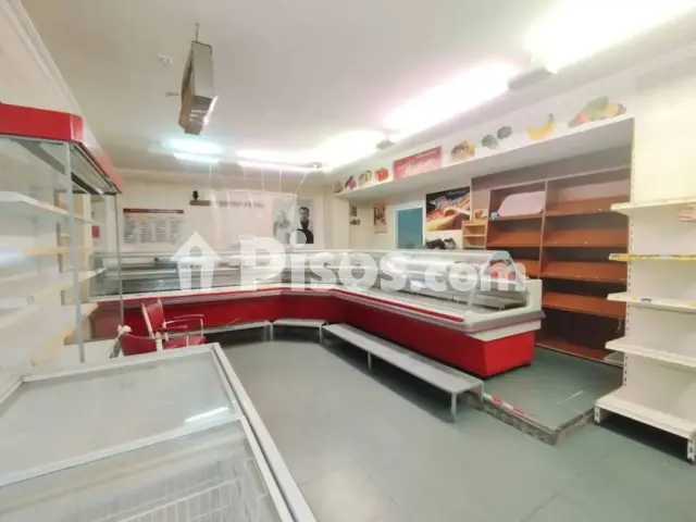 Local comercial en venta en Tomelloso