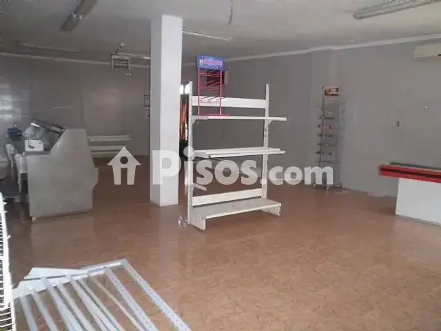 Local comercial en venta en Tomelloso
