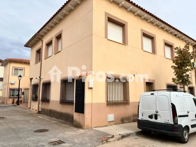 Chalet en venta en Herencia