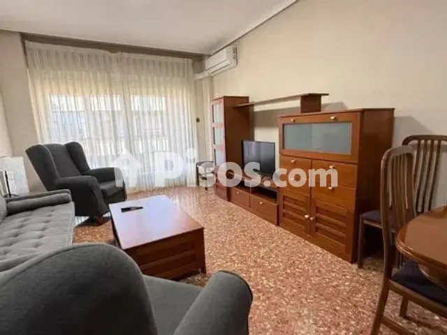 Piso en alquiler en Calle de María Marín, cerca de Calle Rosario, Fátima-Franciscanos (Albacete Capital) de 1.000 €<span>/mes</span>