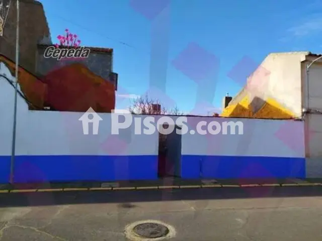 Terreno en venta en Calle Real