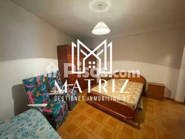Casa adosada en venta en Tomelloso