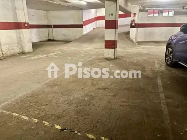 Garaje en venta en Calle del Olivo