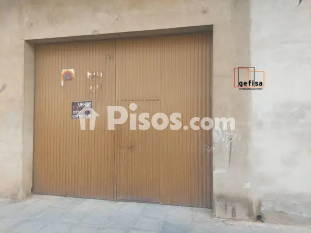 Local comercial en venta en Valdepeñas