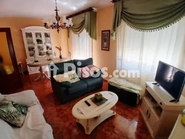 Casa adosada en venta en Calle Oriente, cerca de Calle de Ángela Cepeda