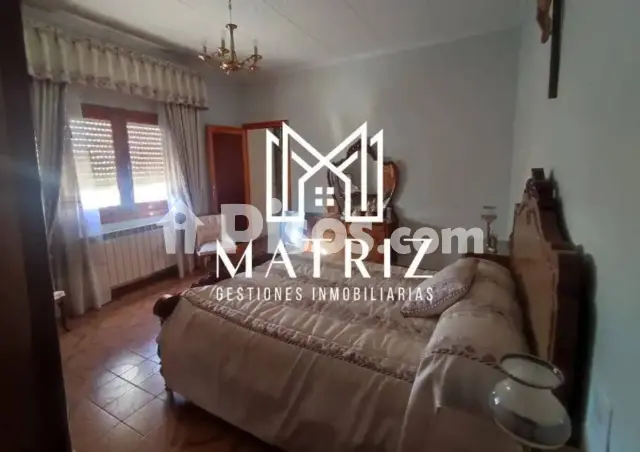 Chalet en venta en Argamasilla de Alba