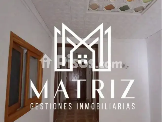 Chalet en venta en Tomelloso