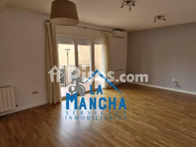 Casa adosada en alquiler en Pedanías y Barrios Rurales, Pedanías y Barrios Rurales (Albacete Capital) de 1.300 €<span>/mes</span>