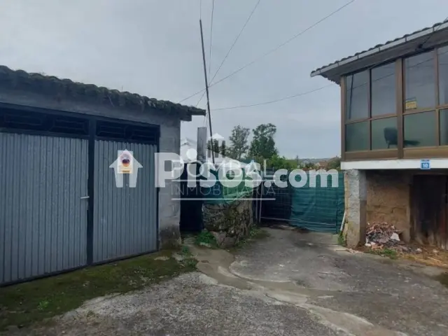 Casa en venta en San Cibrao Das Viñas (Capital), San Cibrao Das Viñas (Capital). Municipio de San Cibrao das Viñas de 120.000 €