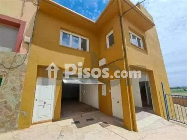 Chalet en venta en Pedrola, Pedrola de 87.000 €