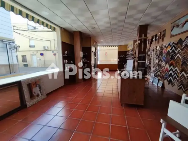 Local comercial en venta en Tomelloso