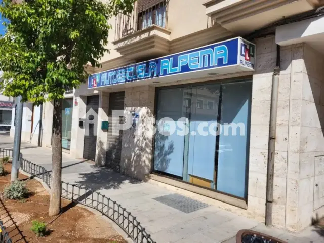 Local comercial en venta en Tomelloso