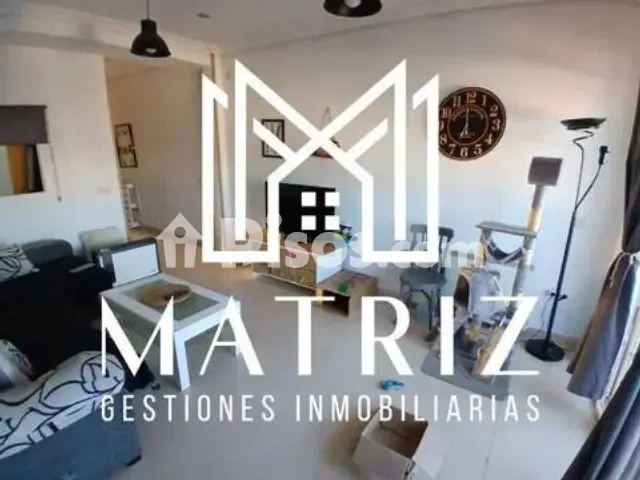 Casa adosada en venta en Tomelloso