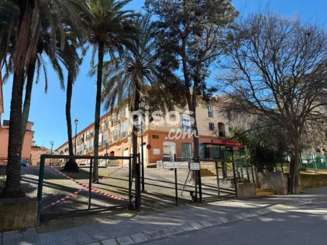 Piso en venta en Centro, Centro (Tomares) de 146.000 €