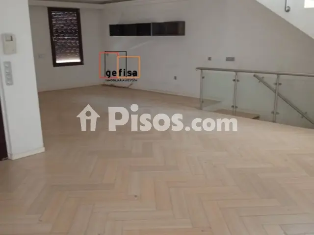 Casa adosada en venta en Valdepeñas