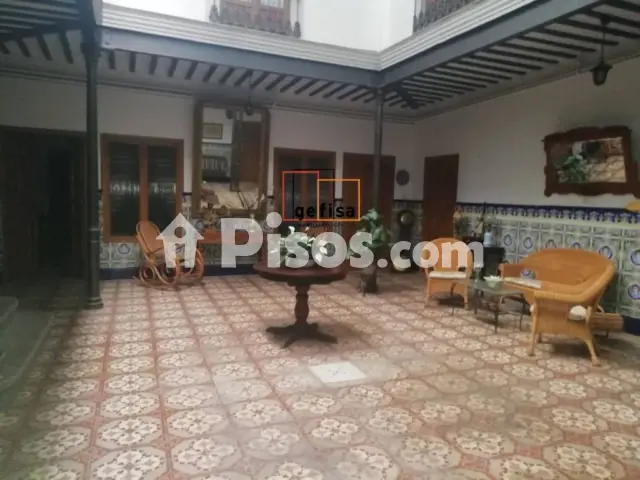 Casa adosada en venta en Valdepeñas