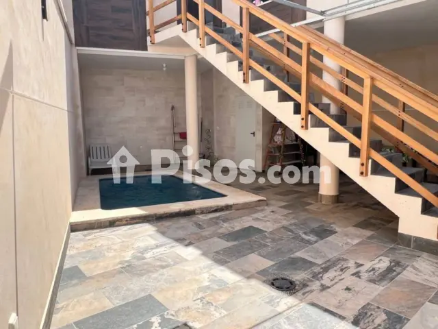 Chalet en venta en Herencia