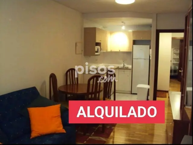 Piso en alquiler en Avenida de Marcelo Celayeta, 75, cerca de Calle de Ártica, Rochapea - Arrotxapea (Pamplona - Iruña) de 700 €<span>/mes</span>