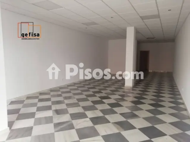 Local comercial en venta en Valdepeñas