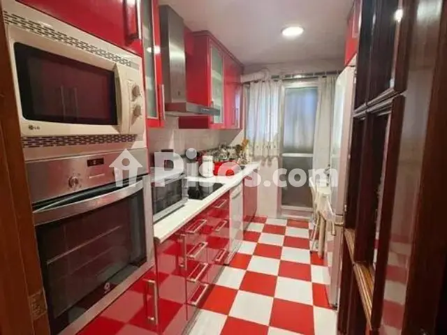 Piso en venta en Calle Ronda Residencial No Number