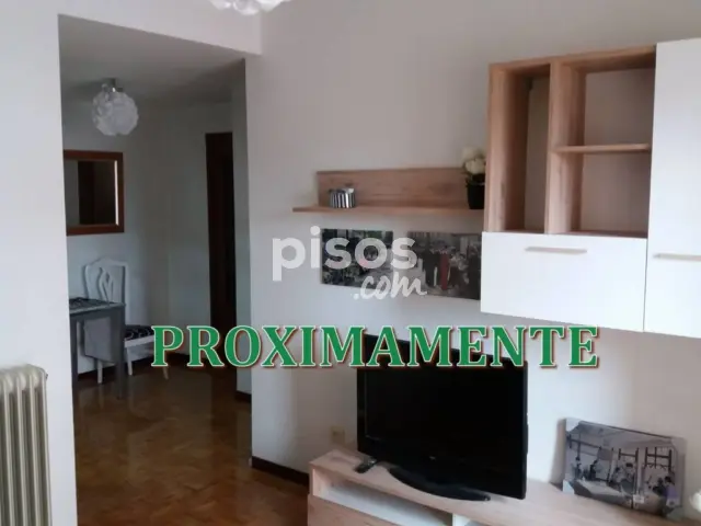 Piso en alquiler en Ermitagaña-Mendebaldea-Etxabakoitz, Ermitagaña-Mendebaldea-Etxabakoitz (Pamplona - Iruña) de 1.450 €<span>/mes</span>