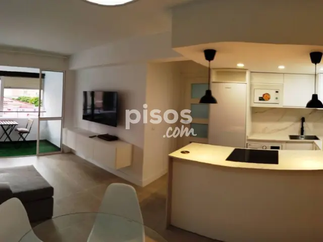 Piso en alquiler en Juan Xxiii-Rochelambert, Juan XXIII-Rochelambert (Distrito Cerro Amate. Sevilla Capital) de 300 €<span>/mes</span>