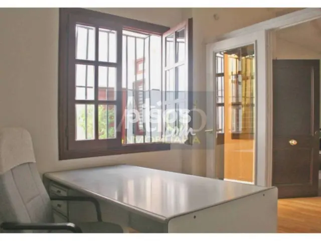 Oficina en venta en Plaza Mayor-San Agustín, Plaza Mayor-San Agustín (Segovia Capital) de 85.000 €