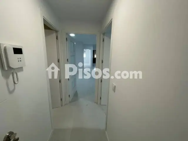 Piso en venta en Calle del Ferrocarril, cerca de Calle del Marqués de Mudela