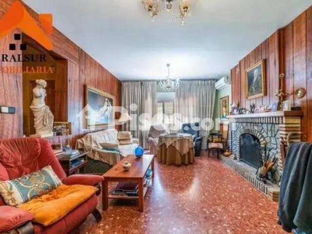 Chalet en venta en Calle Torrequinto No Number, Oromana (Alcalá de Guadaíra) de 349.990 €