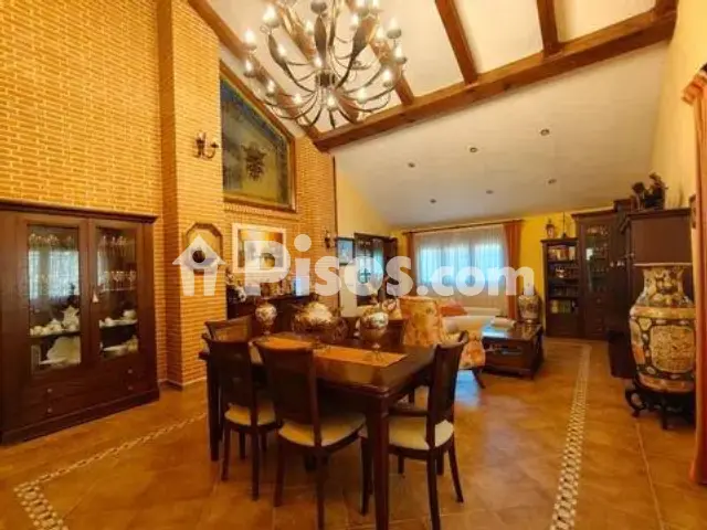 Chalet en venta en Herencia
