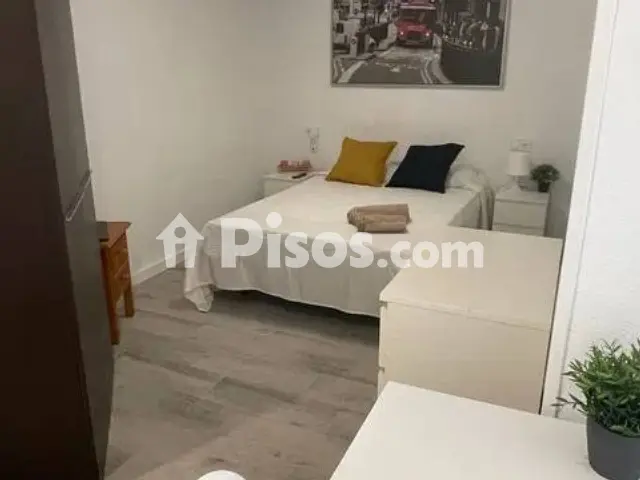 Habitación en alquiler en Calle General Martín de la Carrera, El Carmen (Distrito Sur. Murcia Capital) de 295 €<span>/mes</span>