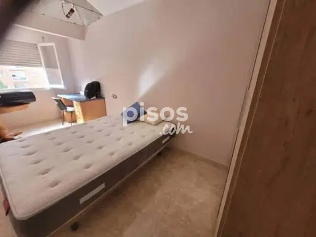 Habitación en alquiler en Joc de La Bola-Camps D'Esports, Joc de la Bola-Camps d'Esports (Lleida Capital) de 260 €<span>/mes</span>