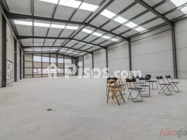 Nave industrial en alquiler en La Manjoya-Parroquias Sur, La Manjoya-Parroquias Sur (Oviedo) de 1.925 €<span>/mes</span>
