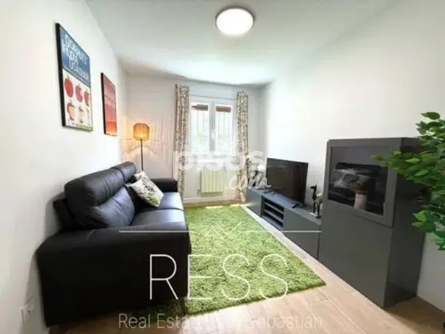 Piso en alquiler en Intxaurrondo, Intxaurrondo (San Sebastián - Donostia) de 1.300 €<span>/mes</span>