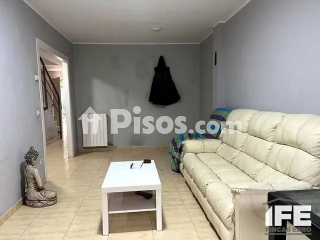 Chalet en venta en Pedrola, Pedrola de 185.000 €