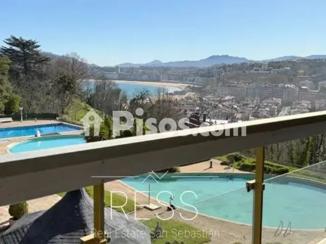 Piso en venta en Camino de Marbil, Antiguo Ondarreta (San Sebastián - Donostia) de 850.000 €