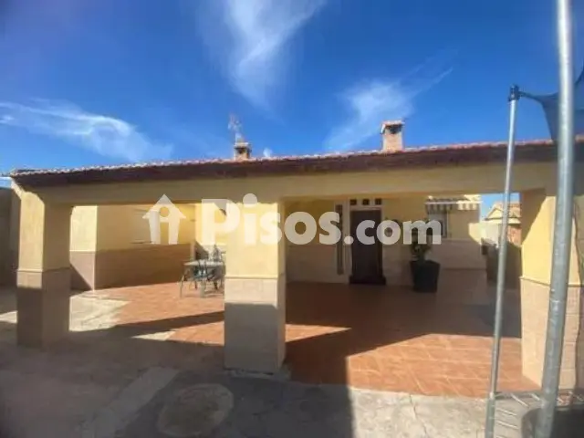 Chalet en venta en Calle Mula, Murcia Capital de 140.000 €