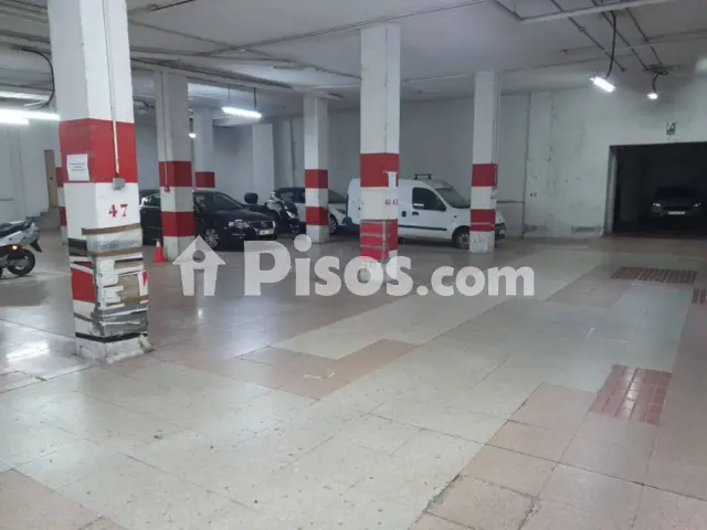 Garaje en venta en Santa Ana