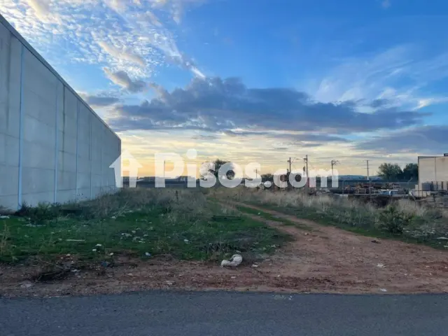 Terreno en venta en Argamasilla de Calatrava