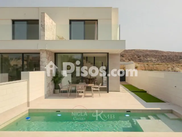 Casa en venta en Ronda del Mulhacén, Valle del Este (Vera) de 289.000 €