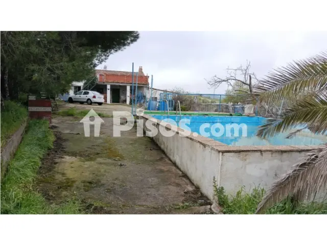 Chalet en venta en Cabezarrubias del Puerto